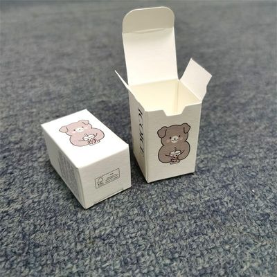 Bespoke Packaging Solutions Gold Stamped Mailer Boxes for Clothes and Beauty Products