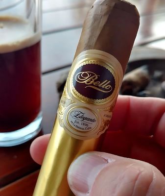 Custom ISO9001:2008 Certified Cigar Labels with Silk Screen and Flexographic Printing for Luxury Branding